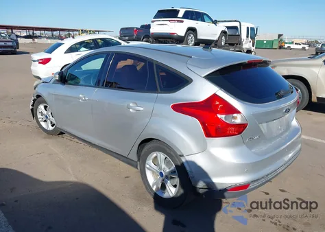 2014 Ford Focus Se z USA, uszkodzony, nr VIN 1FADP3K20EL131633
